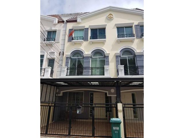 ให้เช่าทาวน์โฮม 3 ชั้น บ้านกลางเมือง สวิสทาวน์ ประเสริฐมนูกิจ25