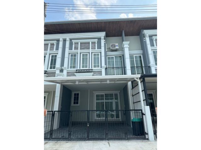 #ให้เช่าทาวน์โฮมอำเภอเมืองเชียงใหม่ โครงการ Golden Town ใกล้รวมโชค