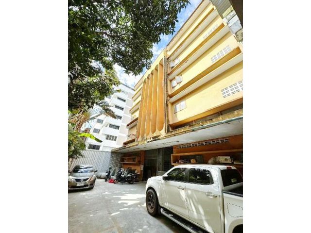 BTSแบริ่ง 4 คูหา 2,999 ตรม.ให้เช่า Hostel อ.พาณิชย์ 4 ชั้น