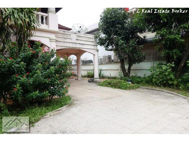 ขายบ้าน 143 ตรว 4 ห้องนอน ถนนสุทธิสารวินิจฉัย ใกล้ MRT สุทธิสาร