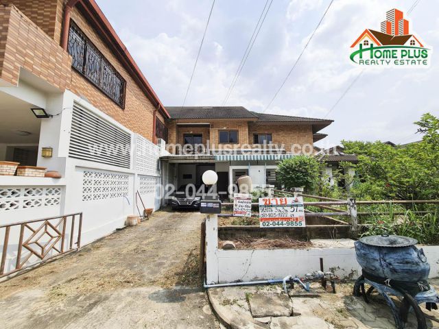 หมู่บ้านมาลีวัลย์ ซอยรังสิต-นครนายก 27 (วิวสระว่ายน้ำ)