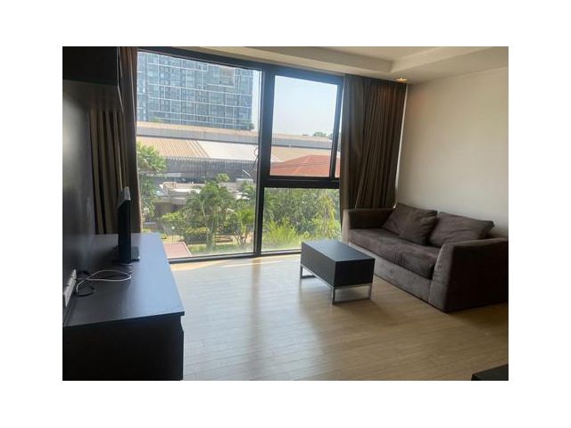 ขายคอนโด Abstracts Sukhumvit 66/1 ชั้น 4 เฟอร์ครบพร้อมอยู่ ย่านบางนา ซ.สุขุมวิท 66/1 ใกล้รร.นานาชาติเบิร์คลีย์ (ADT1023)