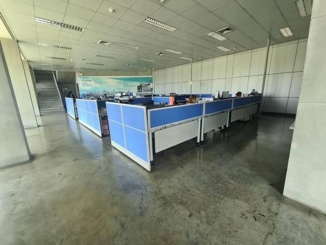 ให้เช่าพื้นที่สำนักงานออฟฟิศ 300ตรม พื้นที่ชั้น1 กับชั้น3 ติดถนนบ