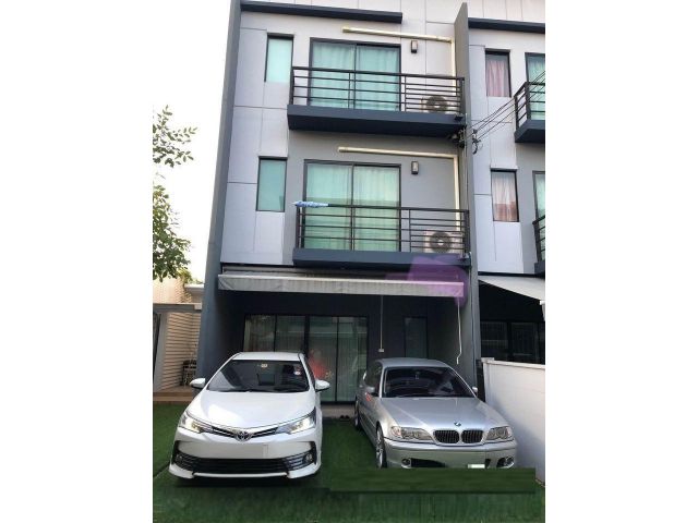 BH2175 ให้เช่าทาวน์โฮม 3ชั้น หมู่บ้านบ้านกลางเมือง พระราม9-อ่อนนุ