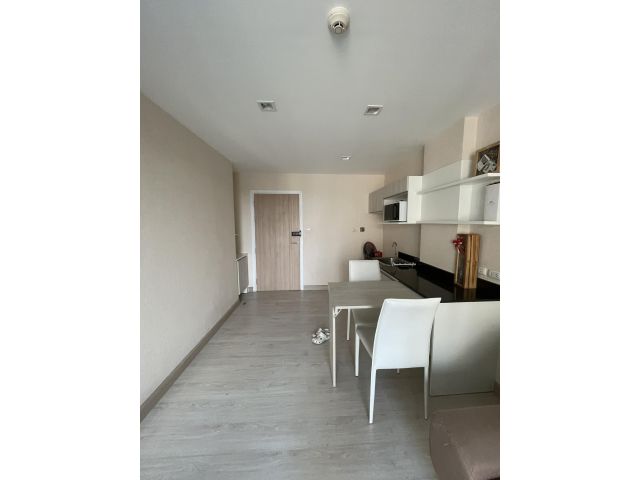 #ขายคอนโดเชียงใหม่ Diamant Condominium พร้อมเข้าอยู่ ขาย1.85 ล้าน โอนคนละครึ่ง (ประเมินได้ 2.5 -2.7 ล้าน)