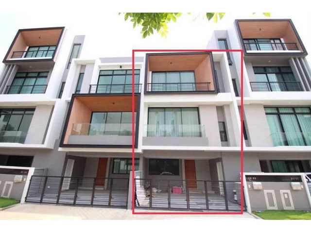 ขายทาวน์โฮมกรุงเทพกรีฑาตัดใหม่