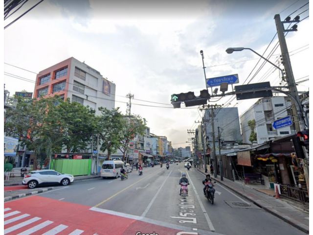 ให้เช่าอาคาร900 ตร.ม. ย่านห้วยขวาง สุทธิสาร ดินแดง เหทาะทำร้านอาห
