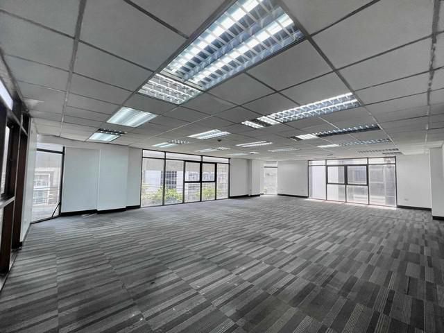 อาคารพาณิชย์เปล่า7ชั้น ใกล้BTSกรุงธนบุรี  รหัสทรัพย์ HFR05-045