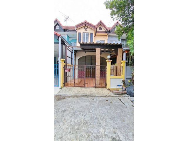 ขาย ทาวน์เฮ้าส์ หมู่บ้านฉัตรณรงค์วิลล่า 5 ลำลูกกา