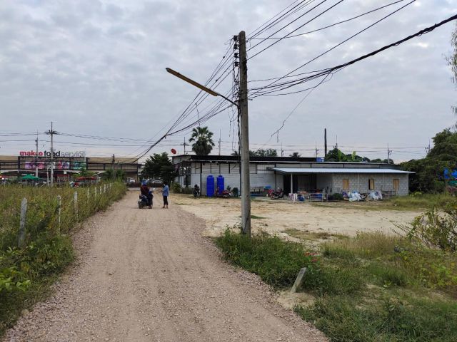 ขายที่ดินเปล่าในตัวเมืองชะอำ ตรงข้ามแม็คโครชะอำ ขนาด 6 ไร่ ใกล้ทะเล