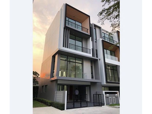 โครงการ Nirvana Define พระราม 9 Townhome หลังมุม