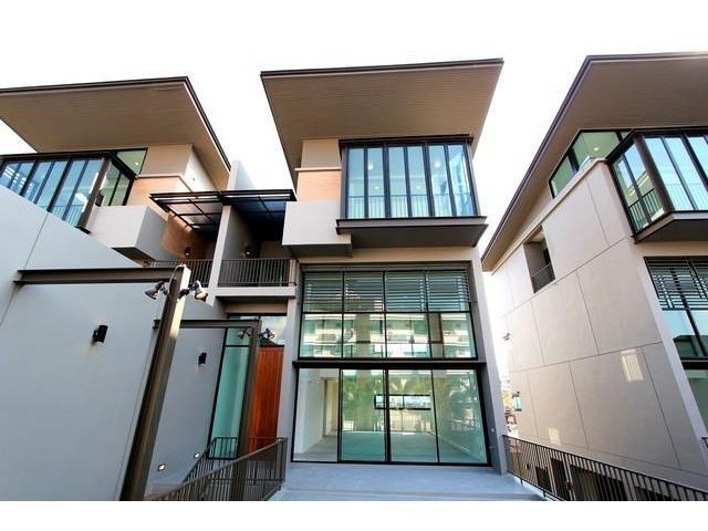 ให้เช่าโฮมออฟฟิศ 4 ชั้น 510 ตรม. เดอะ เพ็นตัส พระราม9- รัชดา เหม่
