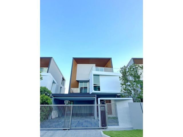 กรุงเทพกรีฑา 4นอน Ascot Inter อ่อนนุช86 Build-in  คฤหาสน์ 3ชั้น 7