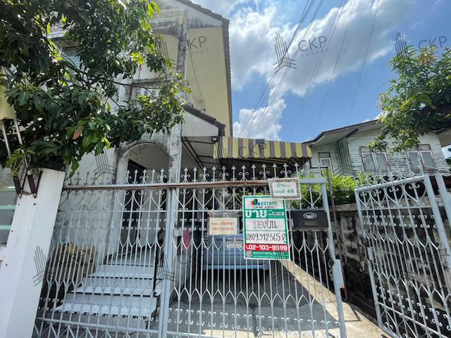 ขาย ที่ดินเปล่าพร้อมสิ่งปลูกสร้าง 60 ตร.ว. พร้องห้องเช่า 12 ห้อง