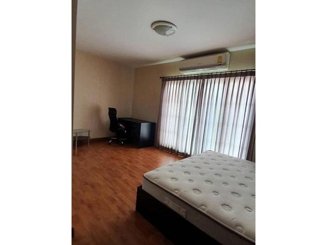 ให้เช่าทาวน์โฮม 3 ชั้น หมู่บ้าน Casa City ลาดพร้าว หลังมุม