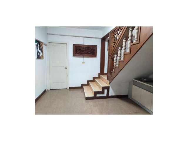 ขายบ้าน พร้อม โกดัง ซอยสนเพชร นนทบุรี 13,5 ล้านบาท