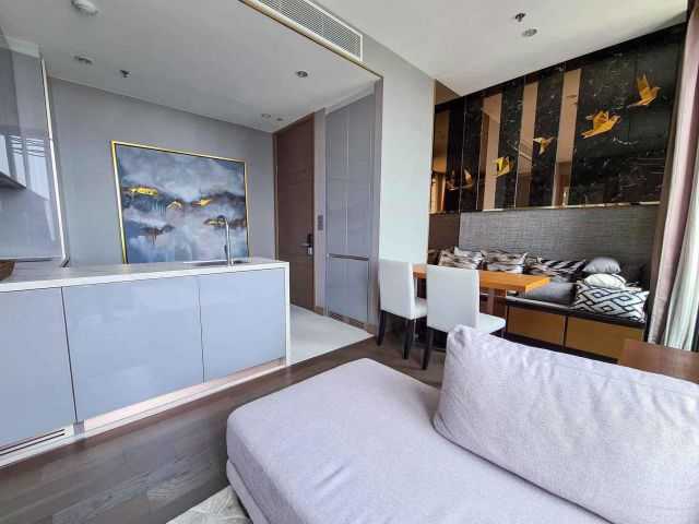 ขายคอนโด The Esse at Singha Complex (1-BR) 48.72 ตรม. ชั้น 32 ติด MRT เพชรบุรี - City View