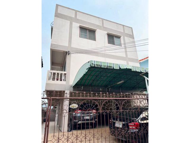 ขายบ้านเดี่ยว 3 ชั้น ขายบ้านสร้างเอง ซ.นารถสุนทร 4