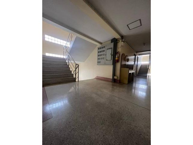 ขายด่วน อพาร์ทเม้นท์ 6 ชั้น ขนาด 100 ตรว.