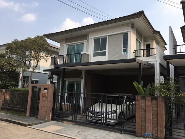 ให้เช่าบ้านเดี่ยว ภัสสร เพรสทิจ ลุกซ์ พัฒนาการ 44 ใกล้มอเตอร์เวย์ และทางด่วนพระราม 9 ทองหล่อ เอกมัย