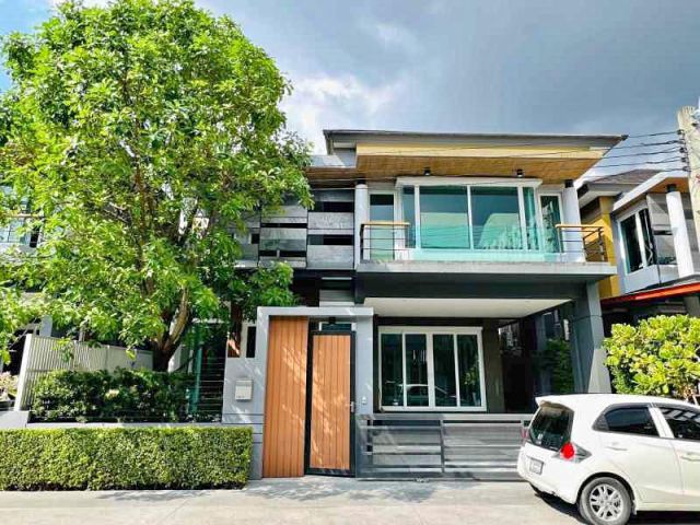 ขายบ้านใหม่ The Gallery house pattern บ้านหรู 4 นอน ใกล้ พหลโยธิน 24 ,.ใกล้เซ็นทรัลลาดพร้าว และ รัชดา ศาลอาญา  รายละเอีย
