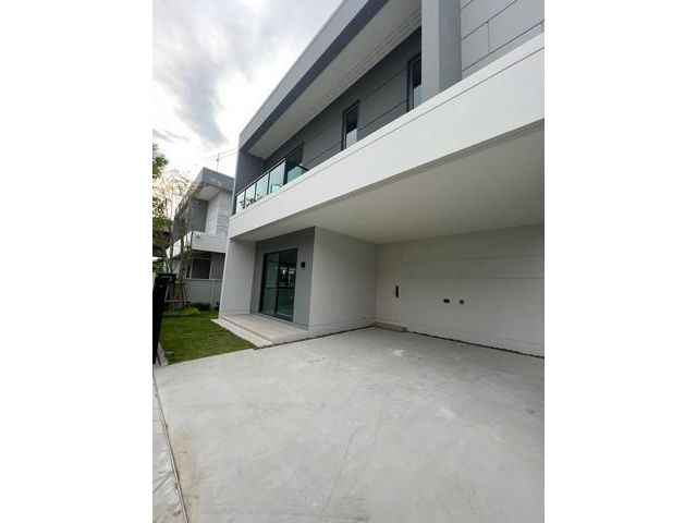 ให้เช่าบ้าน 51 ตรว. 4 ห้องนอน Centro ดอนเมือง แจ้งวัฒนะ ใกล้ทางด