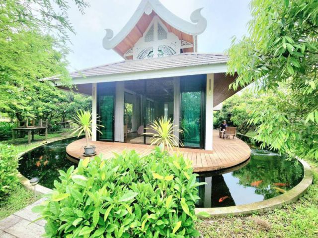 ให้เช่าบ้านหางดง บ้านสวนพูลวิลล่าหรูสไตล์รีสอร์ท เนื้อที่ประมาณ 4 ไร่ ราคาเช่า 85,000 บาท/เดือน.