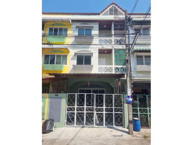 ขายทาวน์โฮม 3 ชั้น 21 ตรว หมู่บ้านรัชดาสวนธน ทำเลดี ประชาอุทิศ71