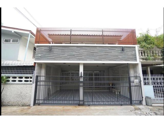 บ้านให้เช่า ทาวน์เฮ้าส์ 3ชั้น หมู่บ้านอยู่เจริญ ซอยรัชดาภิเษก3