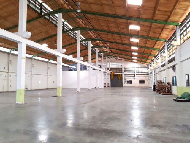 ให้เช่าคลังสินค้าโครงการติดถนนใหญ่ลาดกระบัง  - อยู่ระหว่างถนนวงแหวนบางนา บางปะอิน (1 ก.ม.)