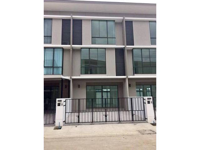ให้เช่าทาวน์โฮม 3 ชั้น 3 ห้องนอน พฤกษาวิลล์ เสรีไทย 81 ใกล้แฟชั่