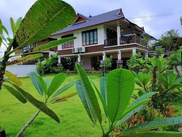 ให้เช่าบ้านแม่ริมพูลวิลล่า จ.เชียงใหม่ สไตล์ไทยประยุกต์ เนื้อที่ 158 ตร.ว ราคาเช่า 38,500 บาท/เดือน
