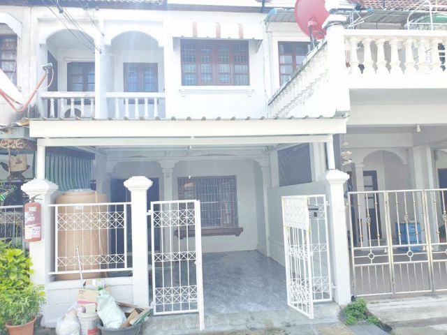 ลาดพร้าว 2ชั้น 18 ตรว. 2นอน โรงเรียนสามเสน เซ็นทรัลพลาซา