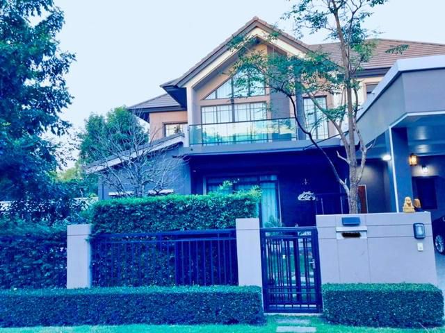 แย้มสะอาดรั นานาชาติสยาม คฤหาสน์หรู แปลงมุมที่สวยสุด 5นอน 105ตรว