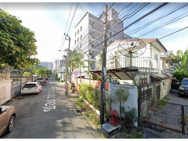 ขายบ้านพร้อมที่ดินสุขุมวิท 101/1 28 ตรว. ซอยวชิรธรรมสาธิต 8 ใกล้สถานีรถไฟBTSอุดมสุข - 400 เมตร ยกแปลง 6.5 ล้านบาท !!