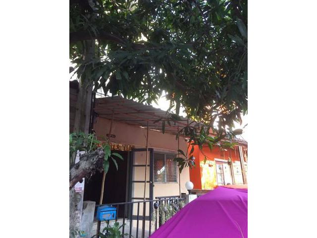 ขายบ้านแฝด หมู่บ้านกิตติยา ทำเลดี ถ.เพชรเกษม81 พร้อมอยู่ เดินทางง