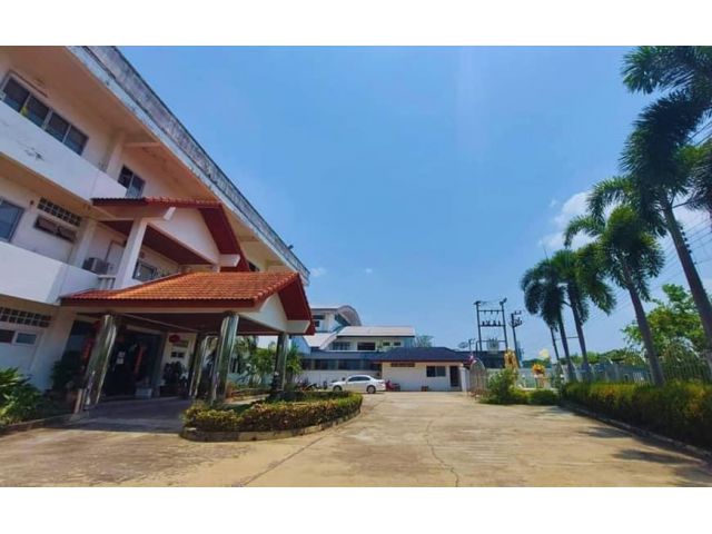 โรงงาน เนื้อที่ 4 ไร่ 39 ตรว.  ในนครปฐม พร้อมใบอนุญาตประกอบกิจการ รง.4