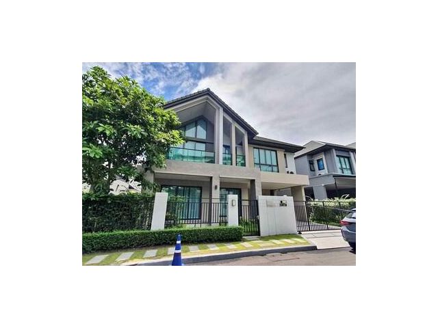 หมู่บ้านบางกอก บูเลอร์วาร์ด