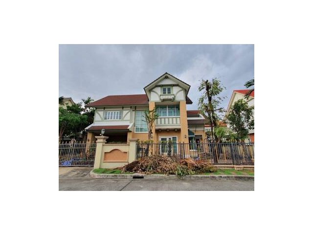 หมู่บ้าน ลัดดารมย์ Elegance เกษตร-นวมินทร์