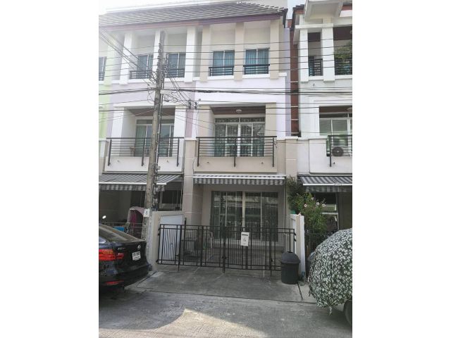 RTH02ให้เช่าทาว์นโฮม 3 ชั้น บ้านกลางเมือง เดอะปารีส ซอยกรุงเทพกรี