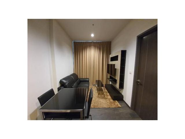 เอดจ์ สุขุมวิท 23 1 ห้องนอน
