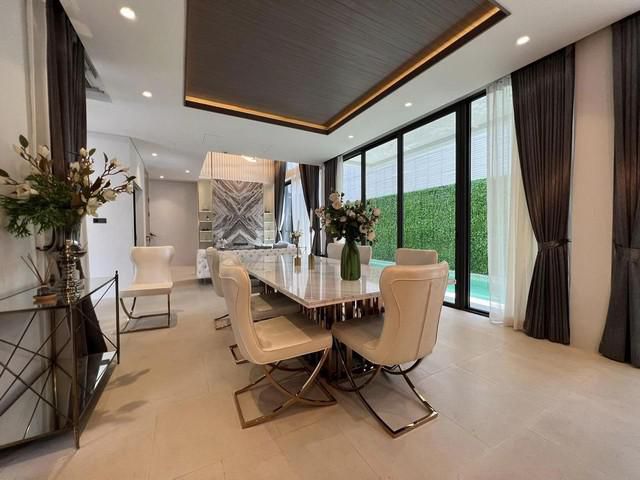 PP114  ขาย บ้านเดี่ยวหรู 3 ชั้น ระดับ Super Luxury ดิ เออเบิร์น รีเซิร์ฟ พระราม 9-มอเตอร์เวย์ The Urban Reserve Rama 9-M