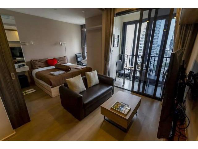 Ashton Asoke clean 18th floor