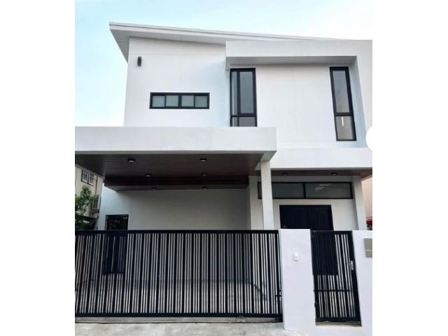 ขายบ้านเดี่ยว 2 ชั้น สร้างใหม่ ใกล้เมกะบางนา