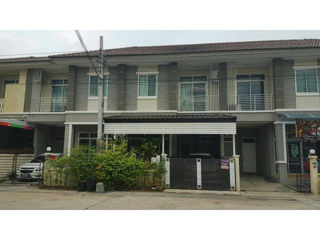 ขายทาวน์เฮ้าส์หมู่บ้านรื่นฤดี 6 รามอินทรา - ซาฟารีเวิลด์ เนื้่อที่ 22 วา อยู่ถนนเมนต้นโครงการ เลียบคลองสอง คลองสามวา กทม