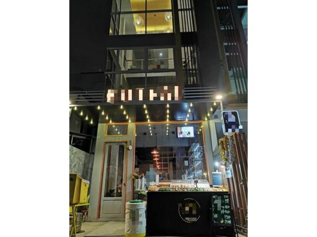 รัชดา 3-7 อาคาร 4 ชั้น MRT ศูนย์วัฒนธรรม  Hostel Cafe & Bar