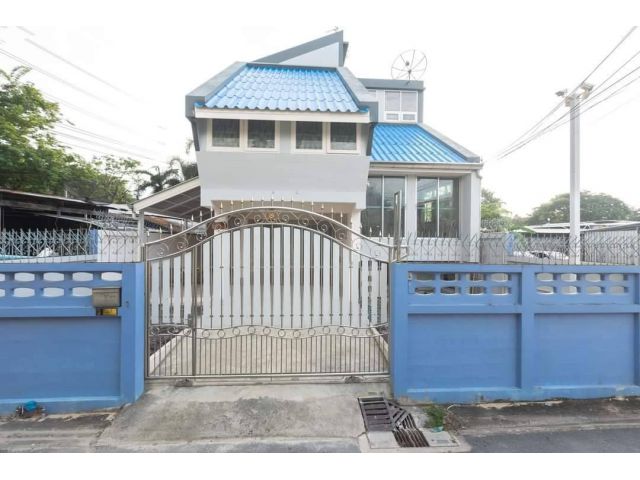 ให้เช่าบ้านเดี่ยว3ชั้นซอยรัชดาภิเษก ใกล้MRT บางซื่อ วงศ์สว่าง