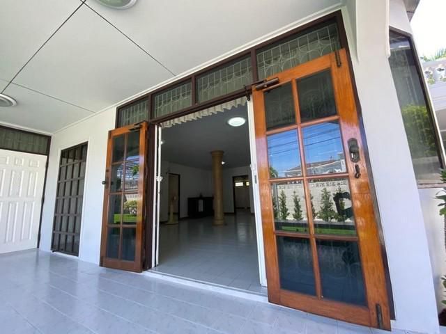 ให้เช่าบ้านเดี่ยว 2 ชั้น  ใกล้สนามบินสุวรรณภูมิ โครงการเพอร์เฟค มาสเตอร์พีซ สุขุมวิท77 ย่านลาดกระบัง