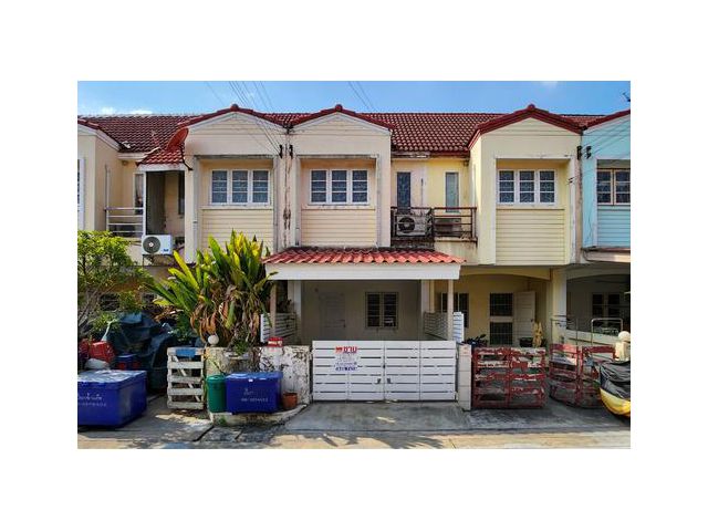 ขาย: ทาวน์โฮม 2ชั้น หมู่บ้านเฟิสท์โฮม วัชรพล ทำเลคุณภาพ ราคาดีที่