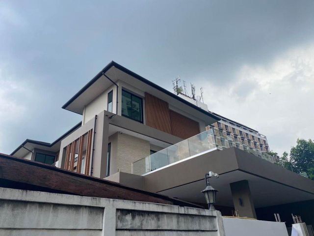 ให้เช่าบ้านเดี่ยว3ชั้นพร้อมเฟอร์นิเจอร์ ย่าน สะพานควาย สุทธิสาร อินทามระ